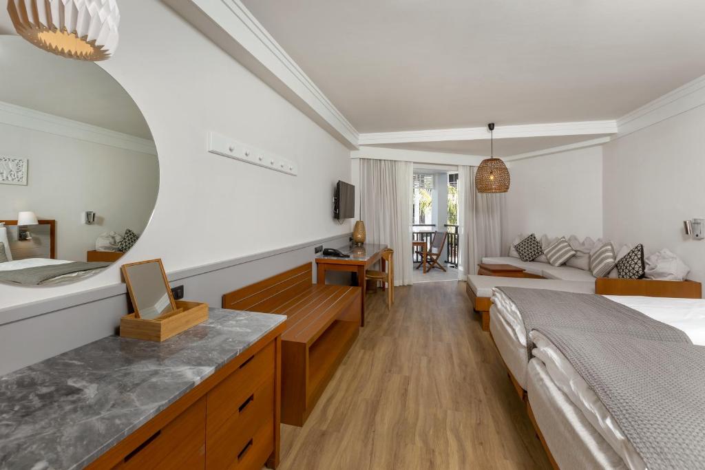 SUNWING BANGTAO BEACH RESORT #9