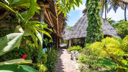 PAJE BY NIGHT BUNGALOWS